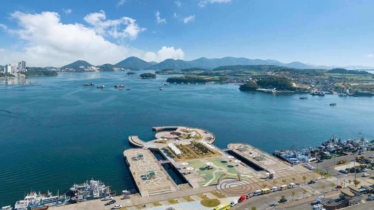 Hotel The One Yeosu Bagian luar foto