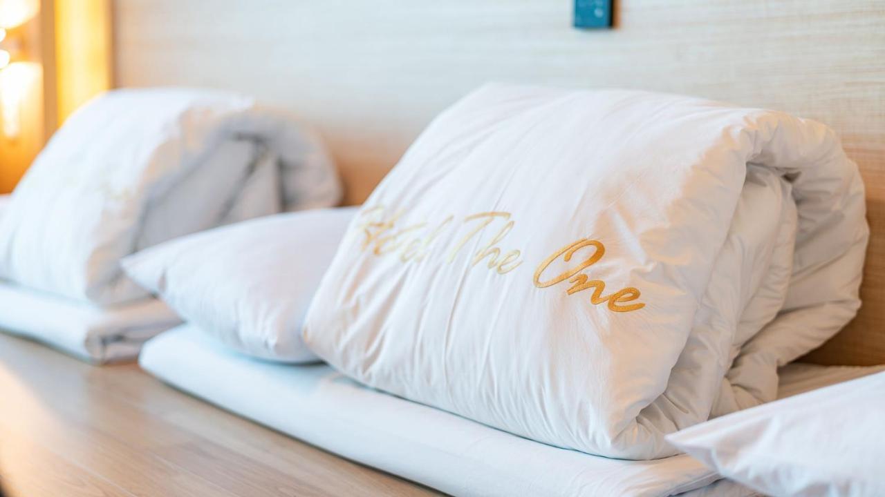 Hotel The One Yeosu Bagian luar foto